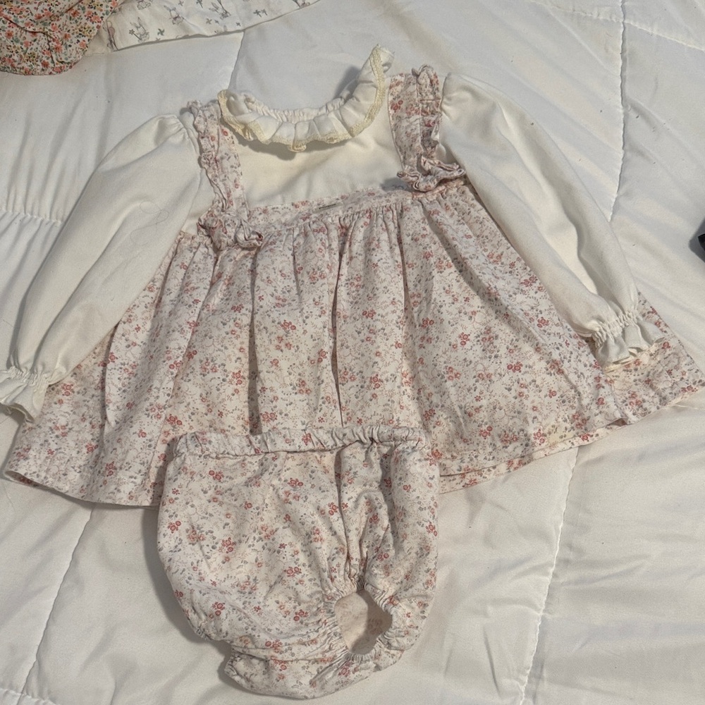 Que Cream and Pink Floral Kids Formal Dress